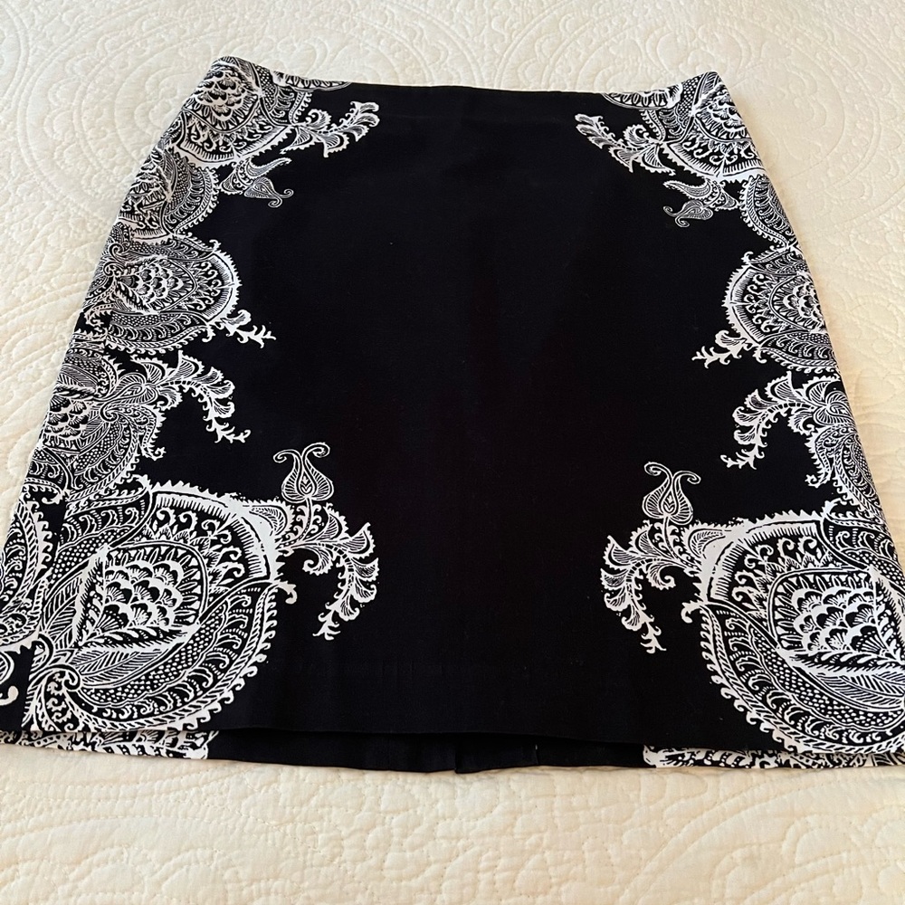 Black and White Patterned Skirt